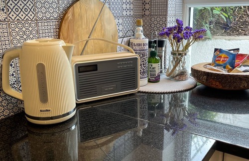 St. Leonard's Apartment | Lavender Den - 1 bed apartment with sunny garden
