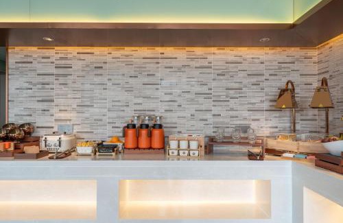 Shijiazhuang Hotel | Lavender Hotel Xinle Shijiazhuang Airport Hebei Academy of Fine Arts