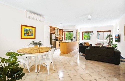 Cairns North Apartment | Lavender Lakes - Tranquil Resort Apartment | 4 Pools | Near Botanical Gardens & CBD