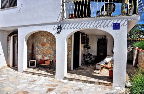 Solta Apartment | Lavender - Pool, Jacuzzi - Tvrdic Honey Farm