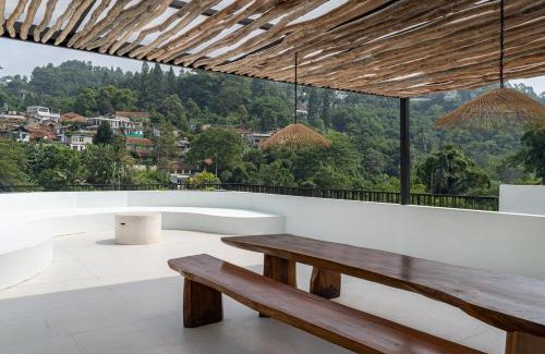 Bandung Villa | Lavender Rooftop Villa 3 bedrooms with a private heated swimming pool