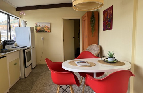 Richmond House | Lavender Studio at the foot of the Richmond Hills.