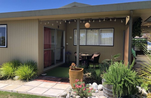 Richmond House | Lavender Studio at the foot of the Richmond Hills.