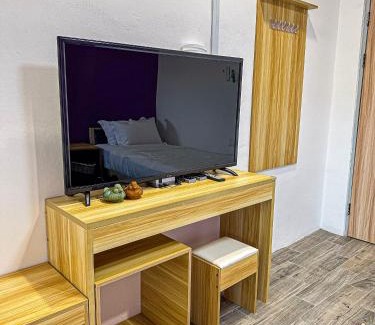 Pusat Komersil Lee Ling Apartment | Lavender Theme Walk Up Apartment Matang