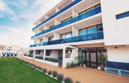 Navodari Villa | Lavender Villa