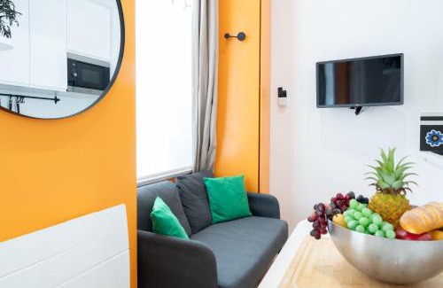Quartier de Rochechouart Apartment | Lavie Maison Petite Studio