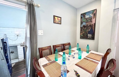 Ballygunge Apartment | Lavish 2BHK Apartment in Ballygunge Place with Daily Housekeeping