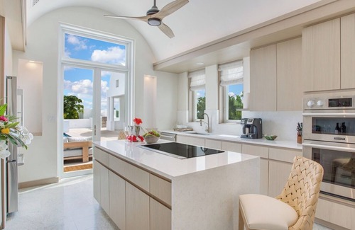 Rendezvous Bay House | Lavish 5BR Garden Villa: Private Pool, Kitchen & Full Resort Access