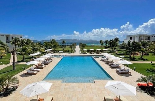 Rendezvous Bay House | Lavish 5BR Garden Villa: Private Pool, Kitchen & Full Resort Access