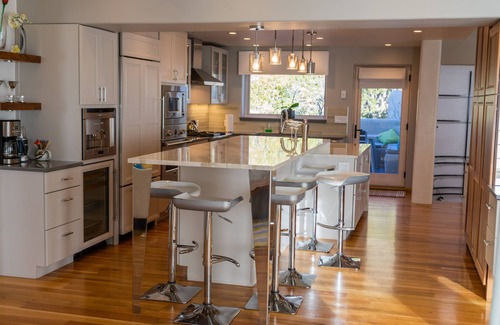 Tierra Monte House | Lavishly Remodeled House With Spectacular Views