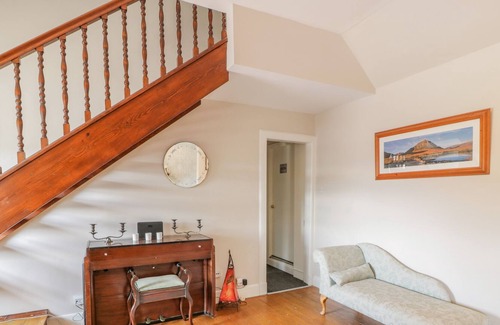 Troon Cottage | LAWHILL COTTAGE, pet friendly, character holiday cottage in Troon