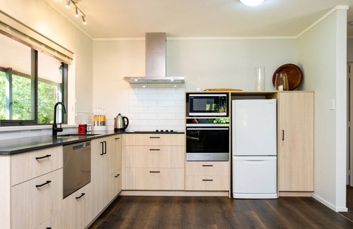 Clive Cottage | Lawn Cottages
