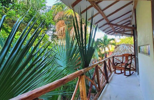Puerto Morelos House | Layla Guesthouse