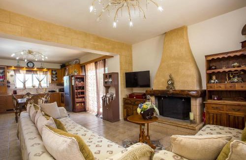 Theologos Villa | Laylande House