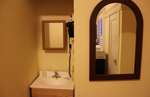 Theater District Hotel | Layne Hotel