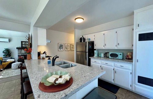 San Luis Obispo House | Layzie Dayzie House | Downtown San Luis Obispo, CA | Near Beach & Trails