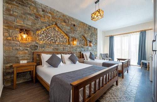 Gokceada Hotel | Laz Koyu Konukevi