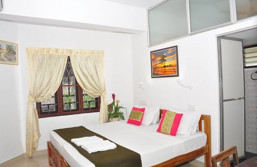 Fort Kochi Bed & Breakfast | Lazar Residency Homestay