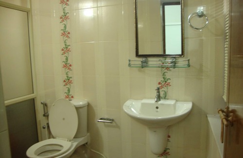 Fort Kochi Bed & Breakfast | Lazar Residency Homestay