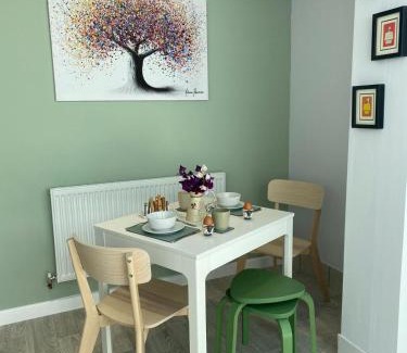 Torrington Apartment | Lazy Acres Annex