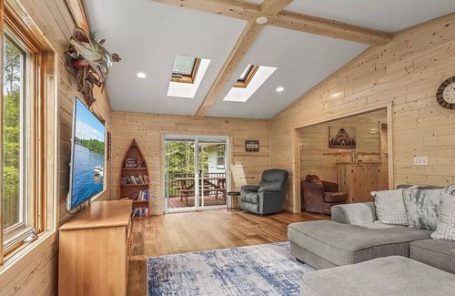 Eagle River Cabin | Lazy Bear Lodge