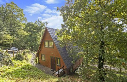 Liverton House | Lazy Bear Lodge with Hot Tub - Finlake Resort and Spa in Devon