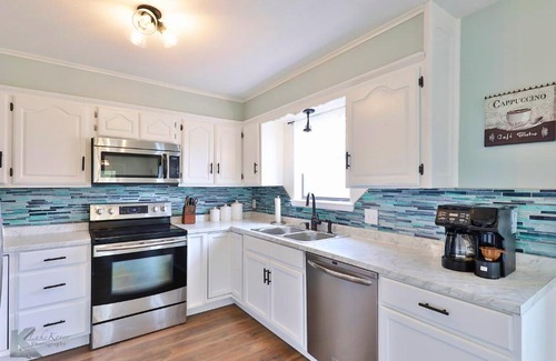 Abilene House | Lazy Boho Resort: Roomy Lux. Home w/Private Pool