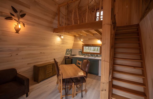 Mauzac-et-Grand-Castang Cabin | Lazy days in a charming cabin: l'Ophris