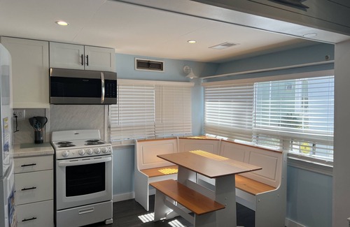 Myrtle Beach Cottage | Lazy Days Cozy Cottage Ocean Lakes