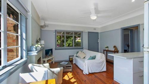 Umina Beach House | Lazy Days Seaside Cottage - Umina Beach