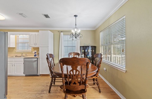 Gulf Shores House | ☀️Lazy Dayz-Pet Friendly-2 Blocks from Beach-Prime Location☀️