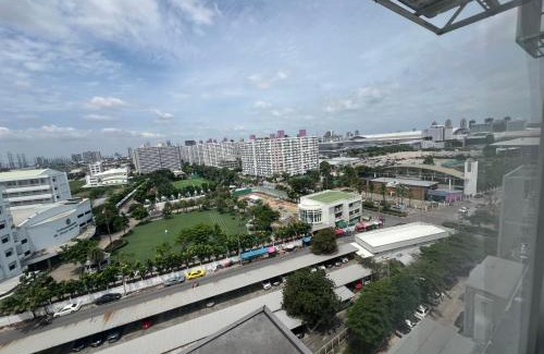 Ban Mai Apartment | Lazy House at Impact Muangthong