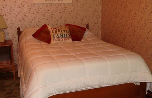 Williamstown House | Lazy L - 3 bedroom, 1 bath 1939 farm house located on 92 acre farm with woods