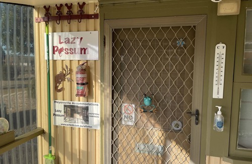 Ward Cabin | Lazy Possum