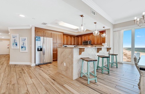 Orange Beach Condo | LAZY RIVER! BEACHFRONT! 4BR Beauty! Parking Level!