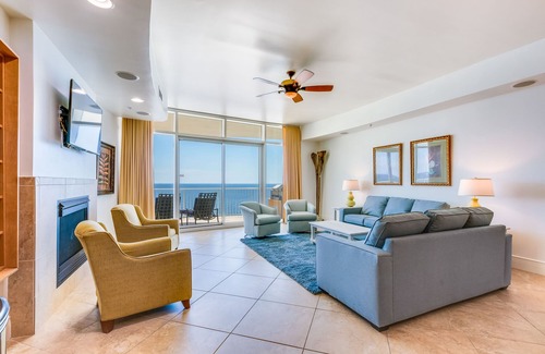 Orange Beach Condo | Lazy river! Gulf Front! New furnishings 2023. 2 night min. 2 kings, 2 fulls, SS.