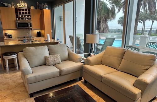 Galveston Condo | Lazy River, Pools, Beach, Spa = Float, Sip, Soak, Repeat. nAmenities for all!