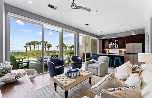Galveston Condo | Lazy river, pools, beach, spa = Float. Sip. Soak. Repeat. Amenities for all!