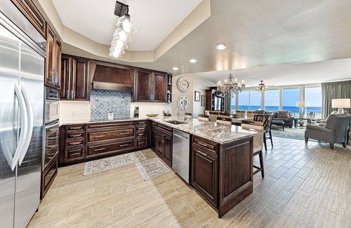 Orange Beach East Condo | Lazy River, Pools, Hot Tubs, Gym, Tennis and so much more! | WaterFront Condo | My Beach Getaways
