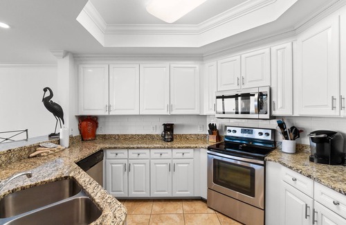 Orange Beach Condo | Lazy River with Beach Views-The Oasis at Orange Beach 2208
