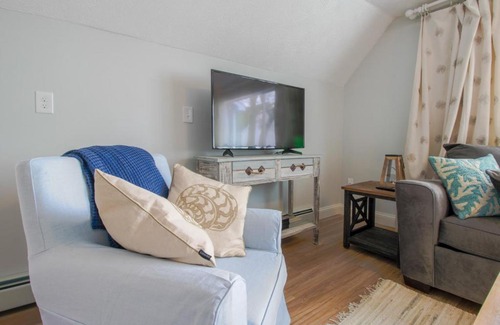 Old Orchard Beach House | Lazy Summer Lodge