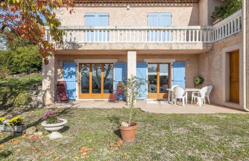 Mouans-Sartoux Apartment | LB Vacation Rentals I Quiet Large 3-Bedroom Apartment with Terrace, Garden & Incredible Mountain View