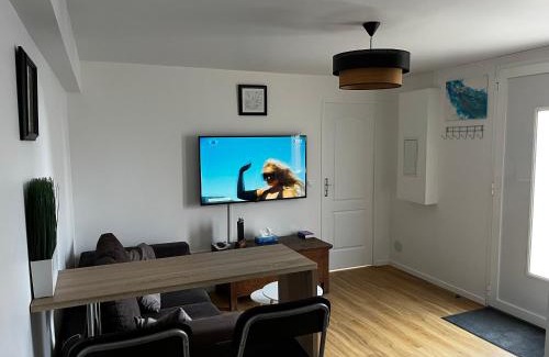 Mantes-la-Ville Apartment | LCY Home - Superbe appartement de plain pied
