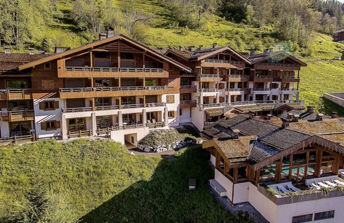 La Clusaz Apartment | LCZ - Charmant T4 spa et piscine, 4*