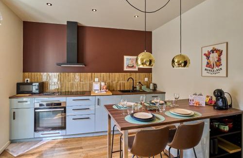 Nevers Apartment | Le 10Cath Centre historique Nevers by Primoconciergerie