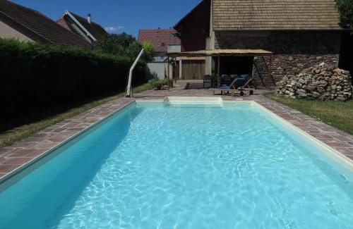 Horbourg-Wihr Apartment | Le 128, duplex alsacien 10 personnes, piscine