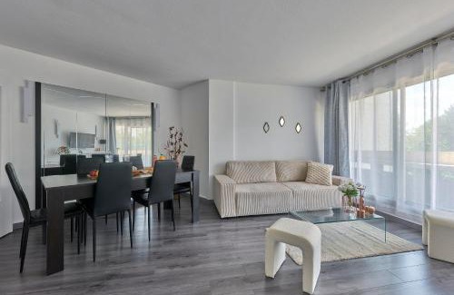 Rosny-sous-Bois Apartment | Le 13 Myosotis - 10min du métro