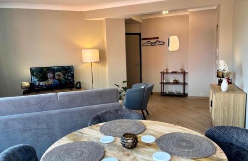 Outremeuse Apartment | Le 180 escapade face à la Meuse