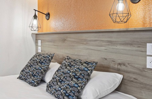 La Ferte-Bernard Hotel | Le 2 by HOTEL AKENA LA FERTE BERNARD