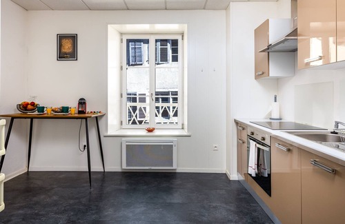 Montbeliard Apartment | Le 42gregimmoappart'hôtel